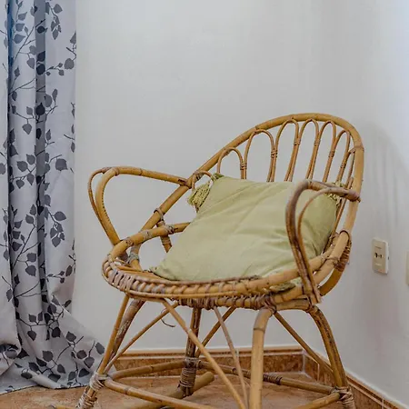 2 Bedroom Unique Ocean View In Tajao アパート